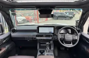 Toyota Land Cruiser Prado 2.7 2024