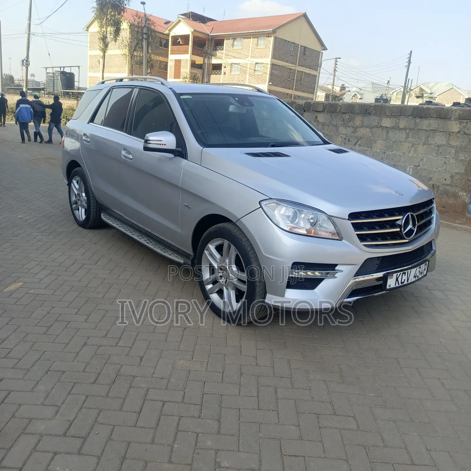 Mercedes-Benz M Class ML350 4dr SUV (3.5L 6cyl 7A) 2014 Silver