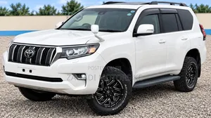 Toyota Land Cruiser Prado 2.8 2019 White