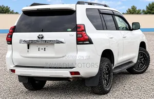 Toyota Land Cruiser Prado 2.8 2019 White