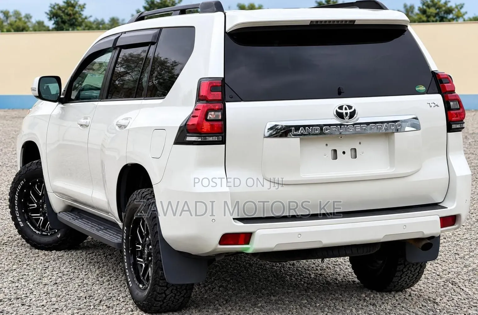 Toyota Land Cruiser Prado 2.8 2019 White