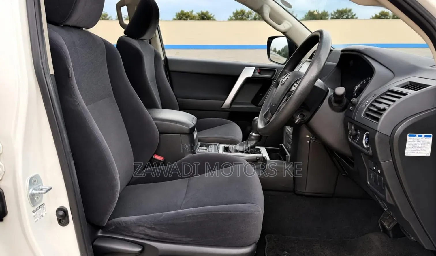 Toyota Land Cruiser Prado 2.8 2019 White