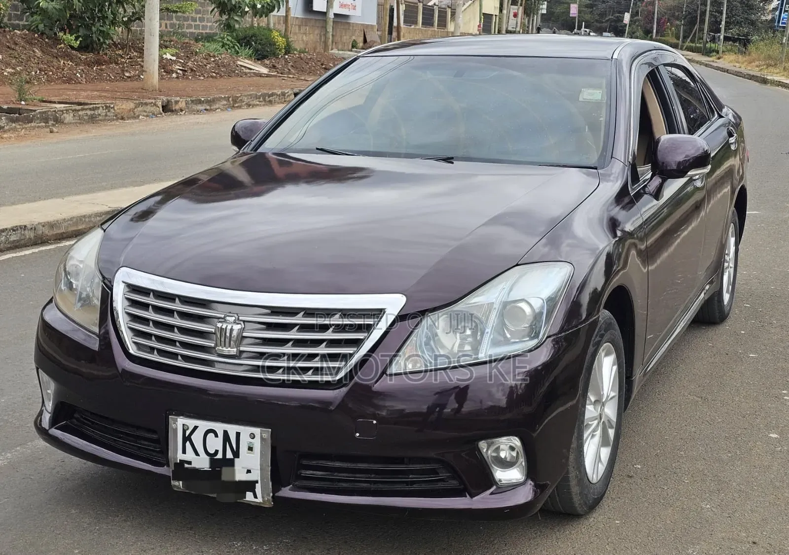 Toyota Crown 2010 Burgundy