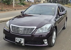 Toyota Crown 2010 Burgundy