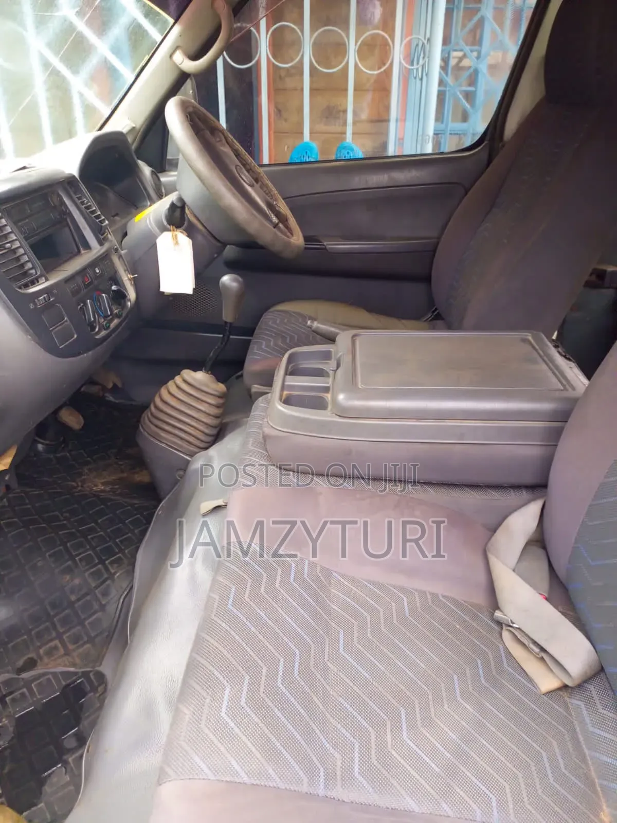 Nissan Caravan 2008 White