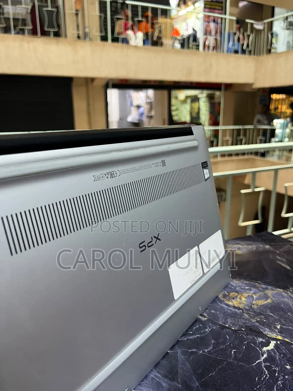 New Laptop Dell XPS 13 9370 8GB Intel Core i5 SSD 256GB