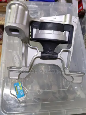 Engine Mounting Mazda Demio