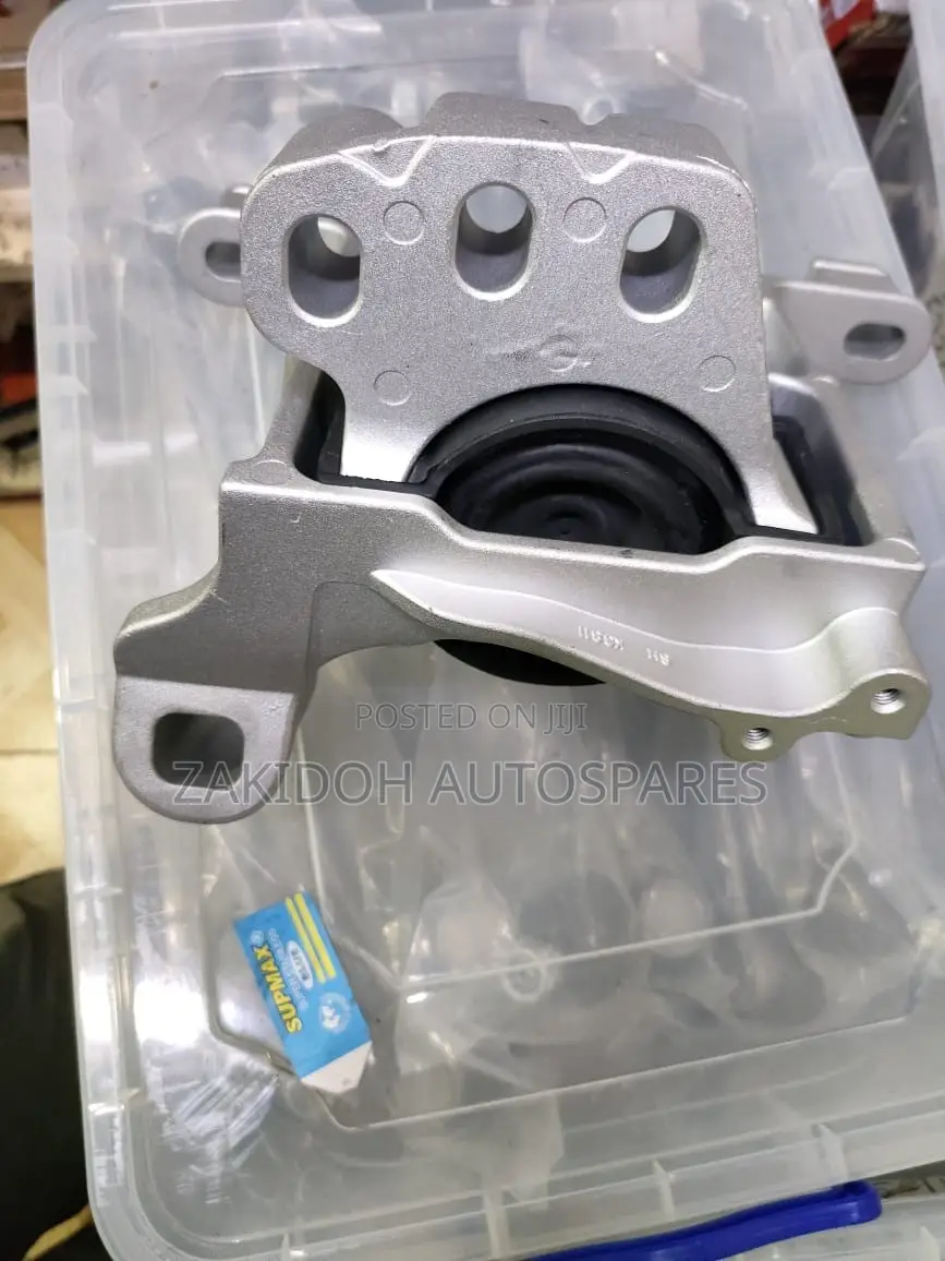 Engine Mounting Mazda Demio