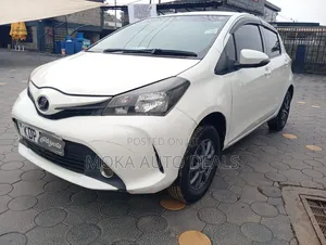 Toyota Vitz 1.0 FWD 5dr 2015 White