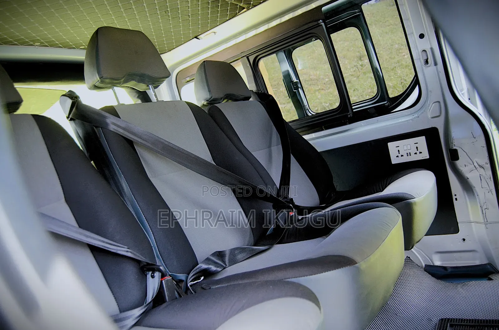 Toyota HiAce 2017 Silver