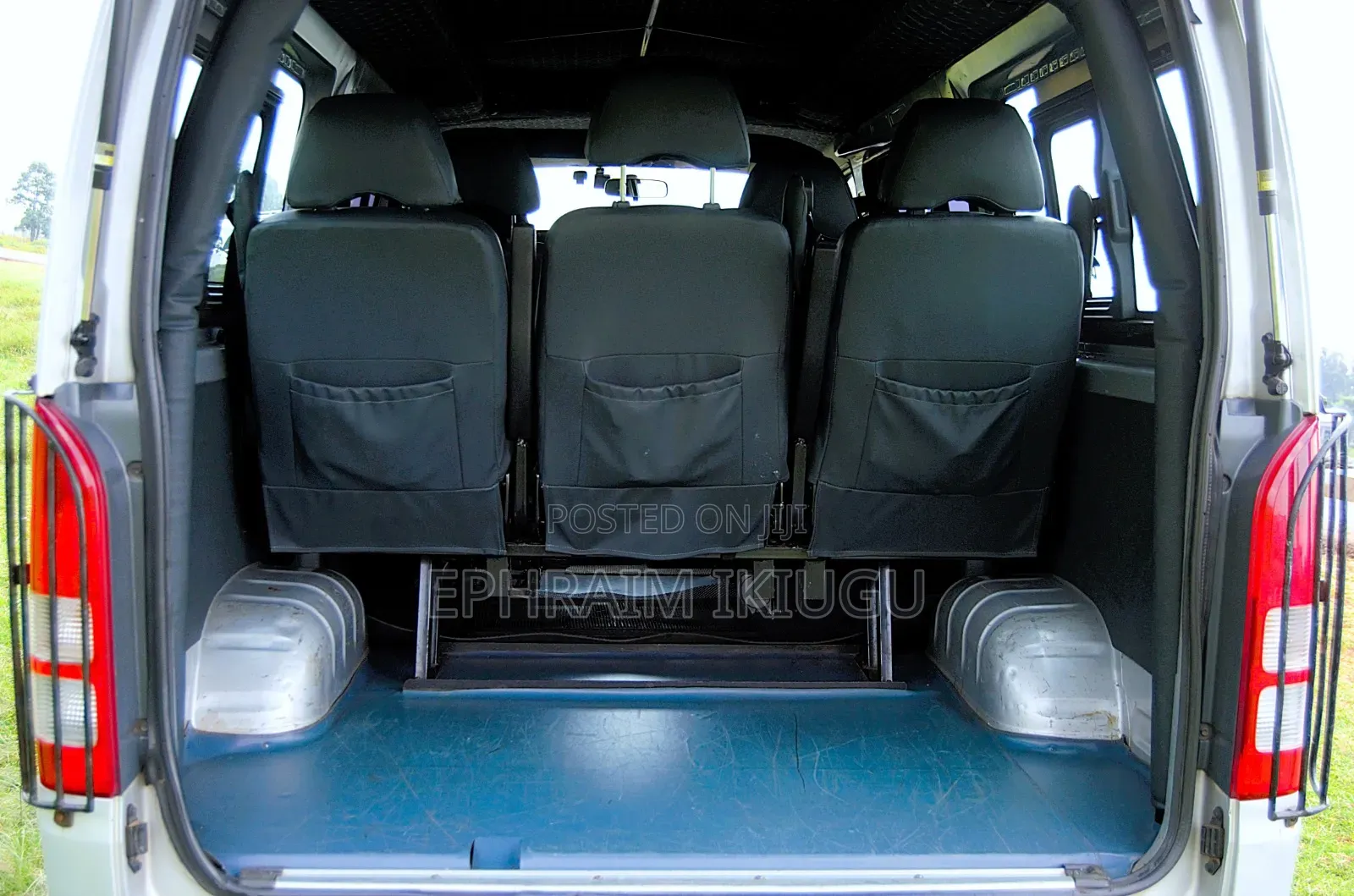 Toyota HiAce 2017 Silver