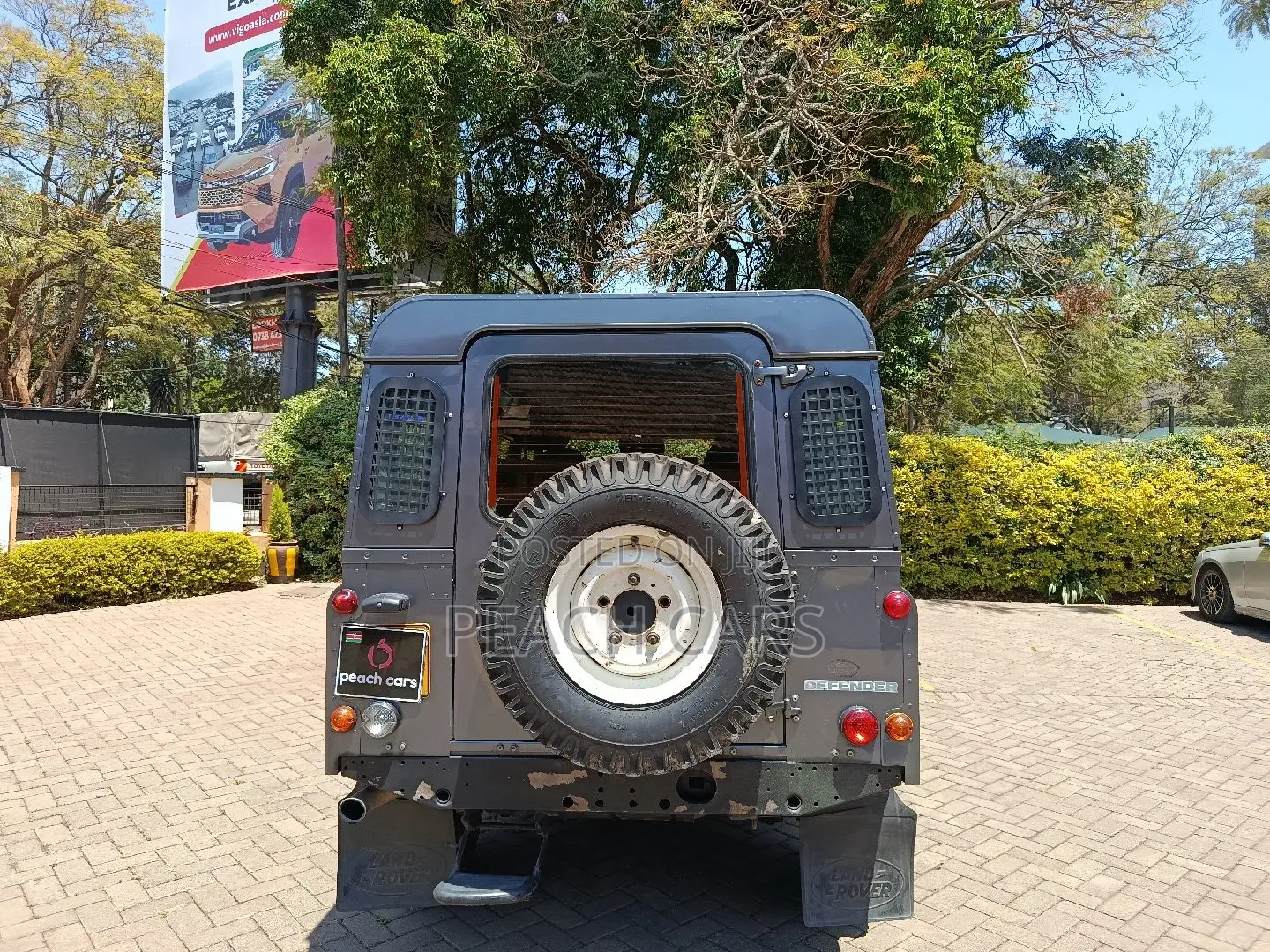 Land Rover Defender 2014 Black