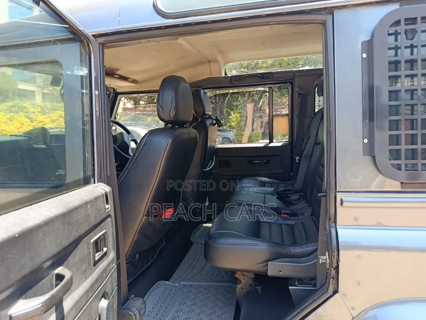 Land Rover Defender 2014 Black