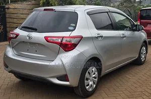 Toyota Vitz 2019 Silver