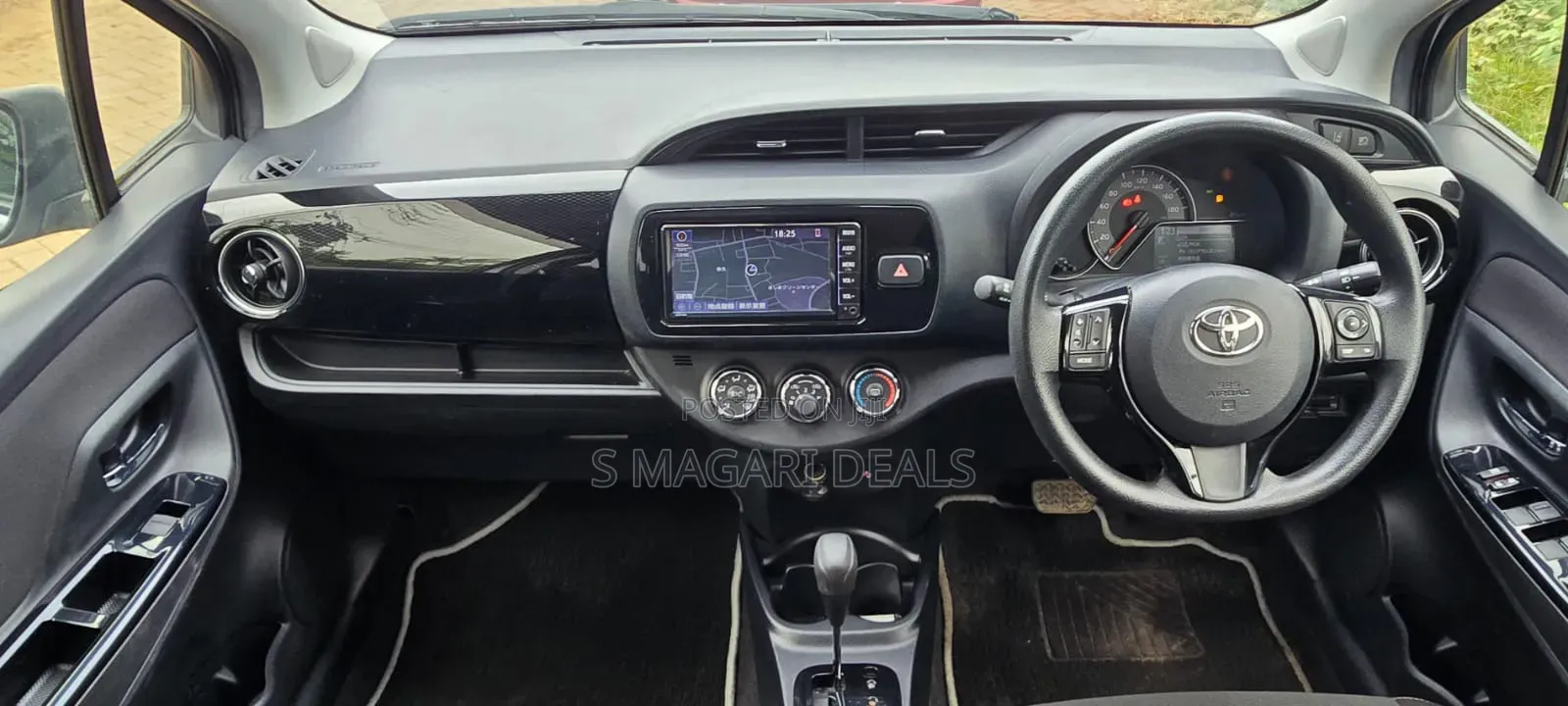 Toyota Vitz 2019 Silver