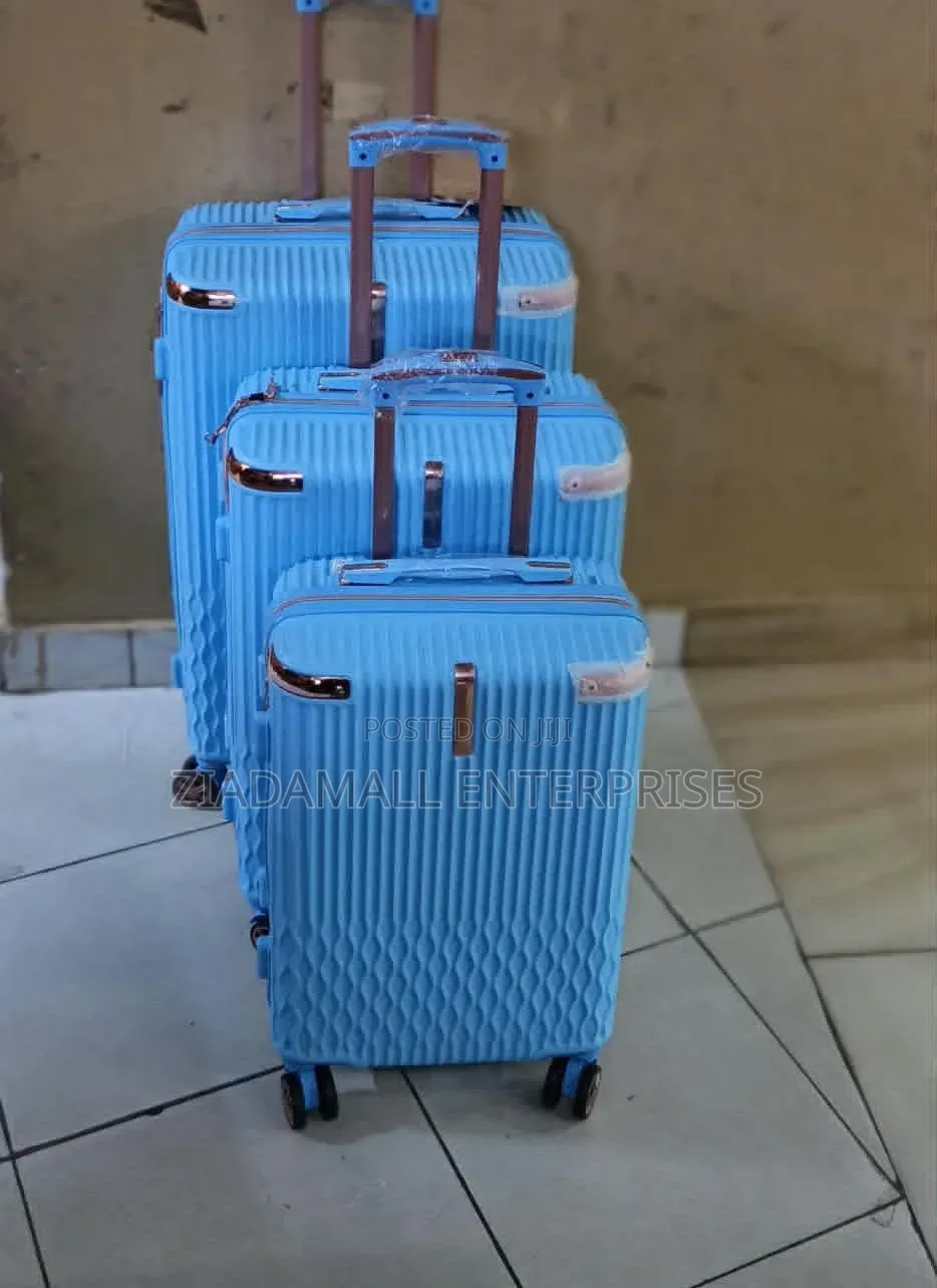 3 in 1 Luxurious Fibre Suitcase {3 in 1 Luxurious Fibre Suitcasep