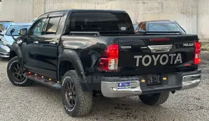 Toyota Hilux Revo Double Cab Deisel 2.4 AWD 2019 Black