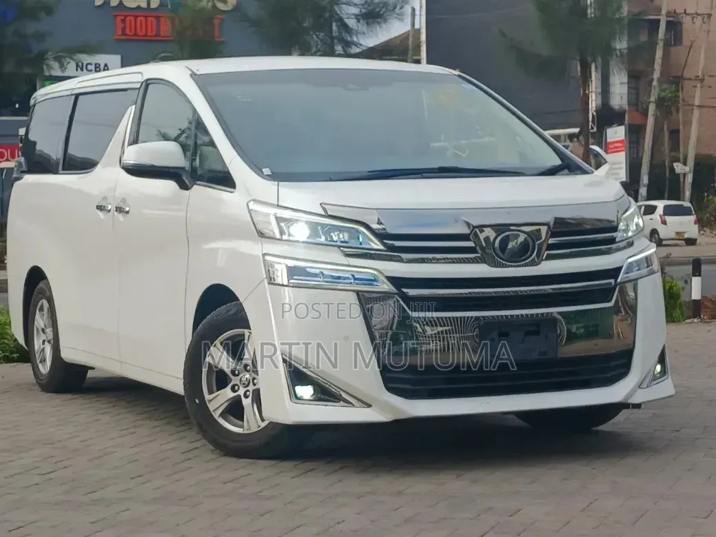 Toyota Vellfire 2019 White