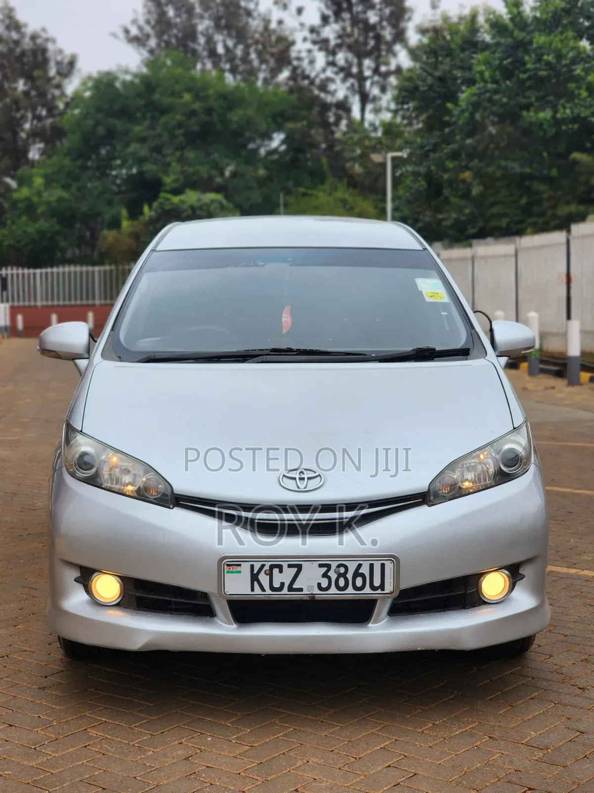 Toyota Wish 2013 Silver