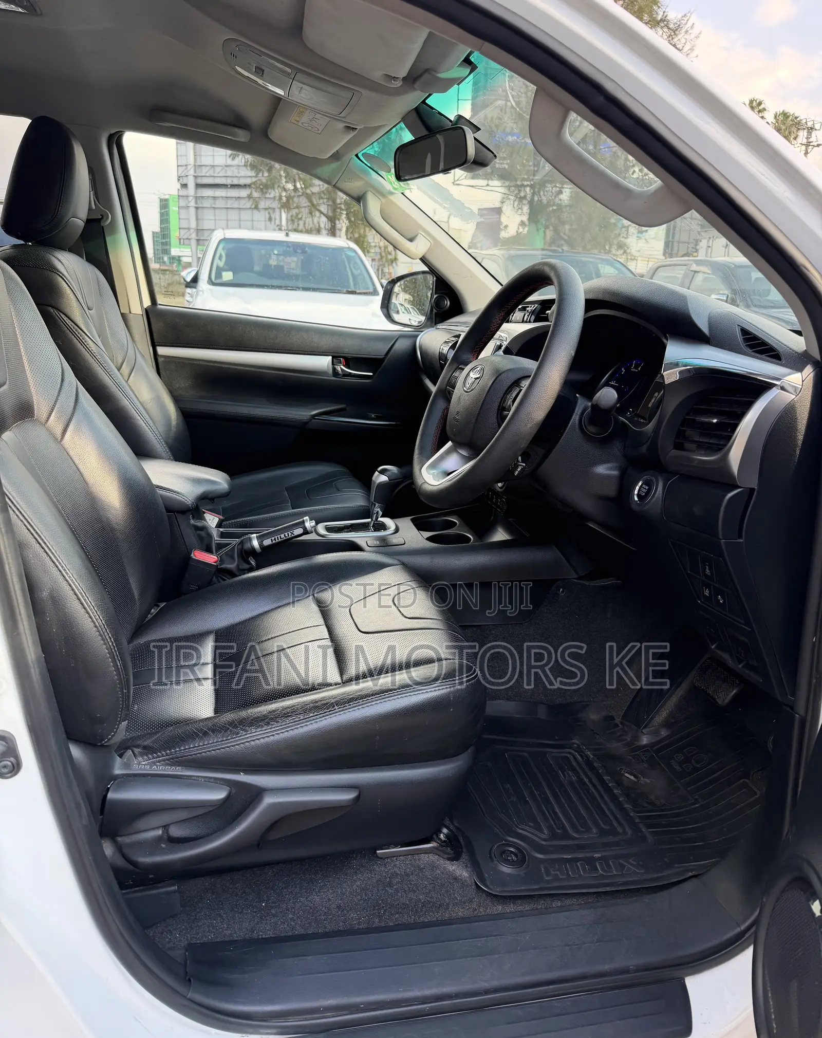 Toyota Hilux Revo Double Cab Deisel 2.4 AWD 2018 White