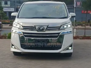 Toyota Vellfire 2019 White