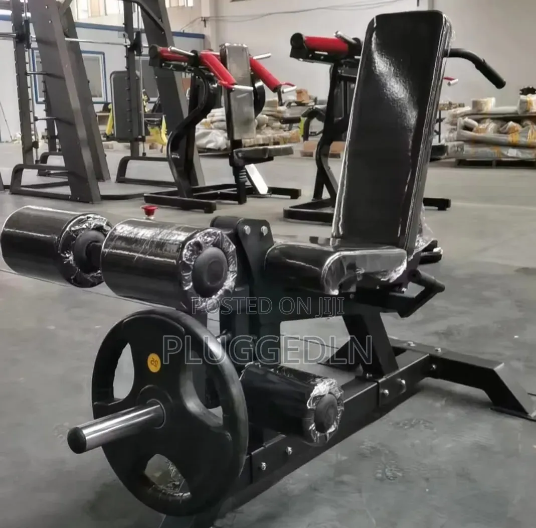 Heavy-Duty, Plate-Loaded Leg Extension and Leg Curl Combo Machine