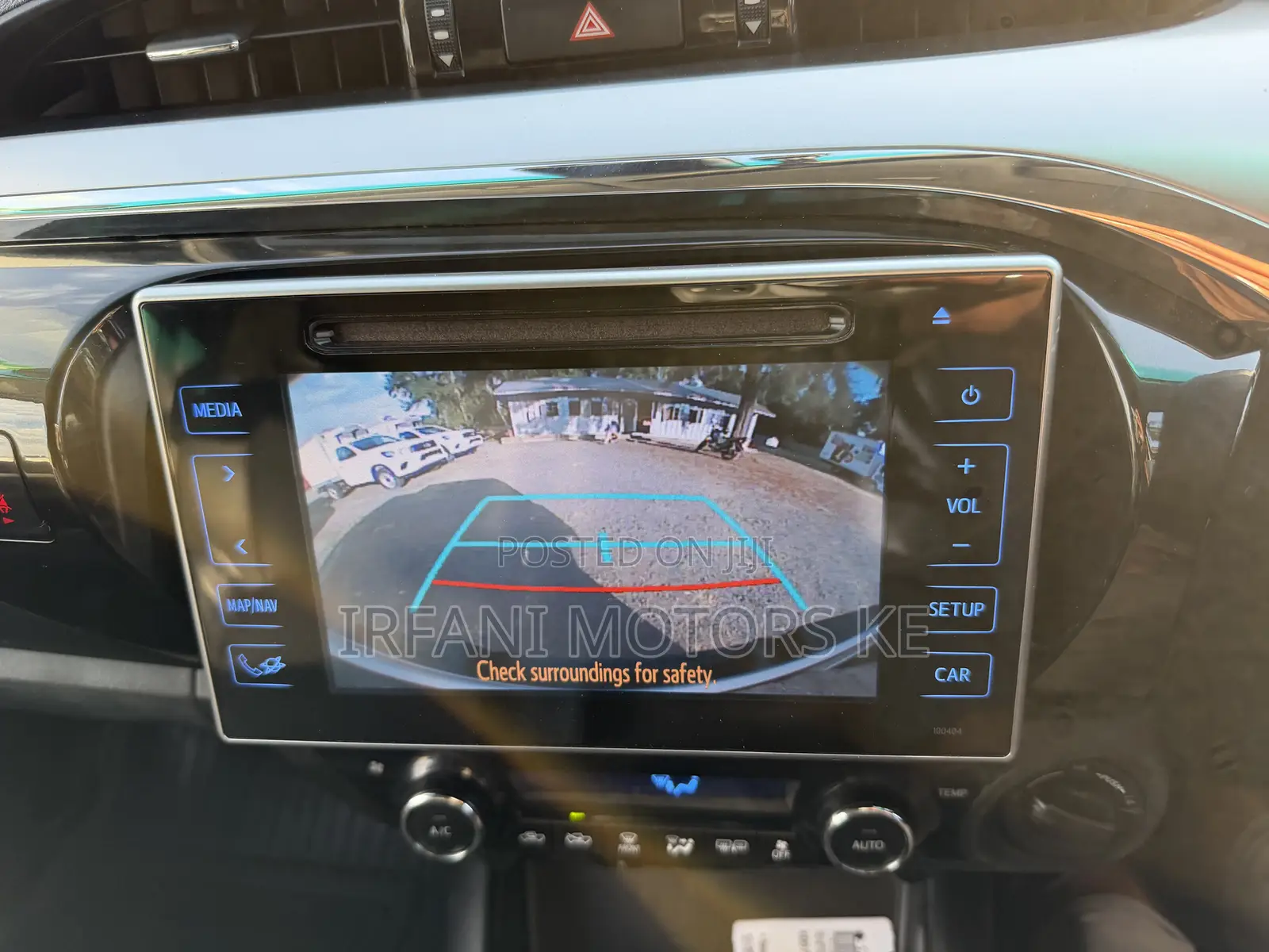 Toyota Hilux Revo Double Cab Deisel 2.4 AWD 2018 White
