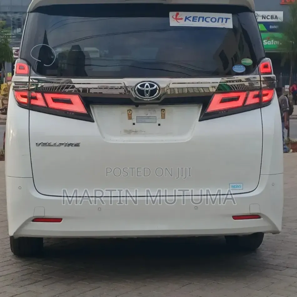Toyota Vellfire 2019 White