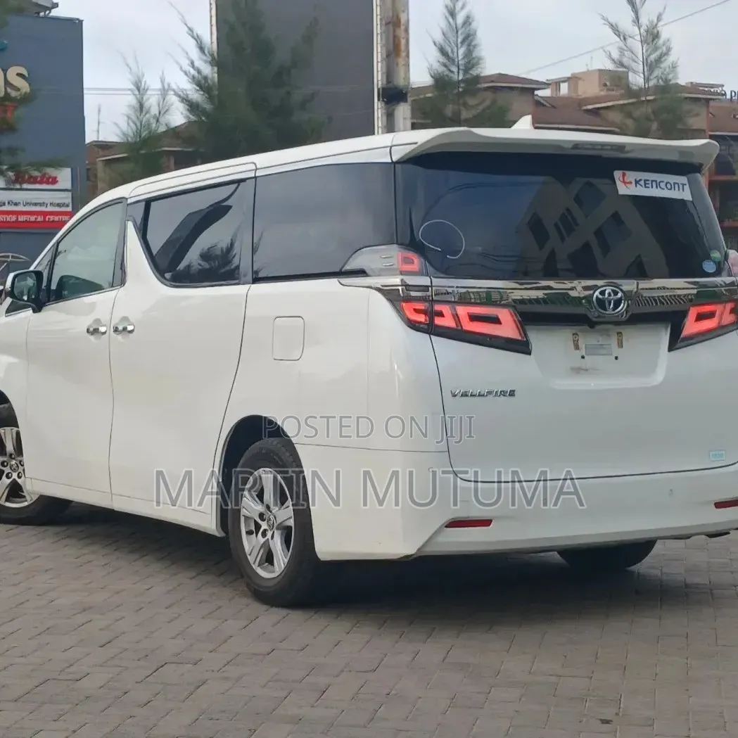 Toyota Vellfire 2019 White