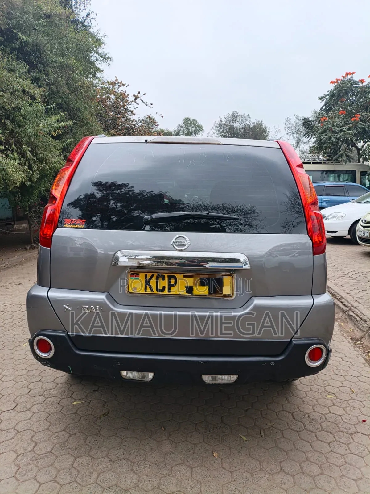 Nissan X-Trail 2010 Silver