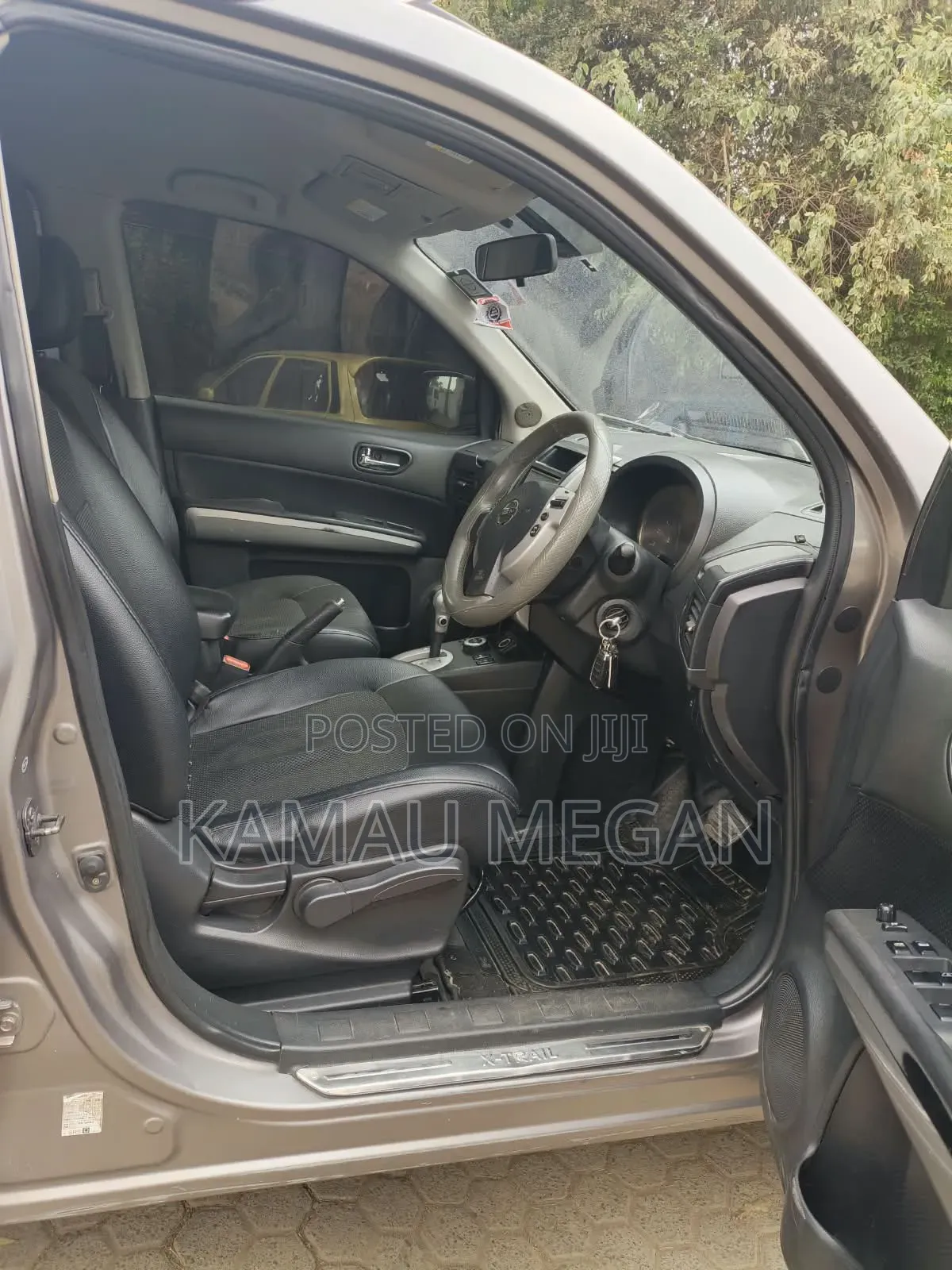 Nissan X-Trail 2010 Silver