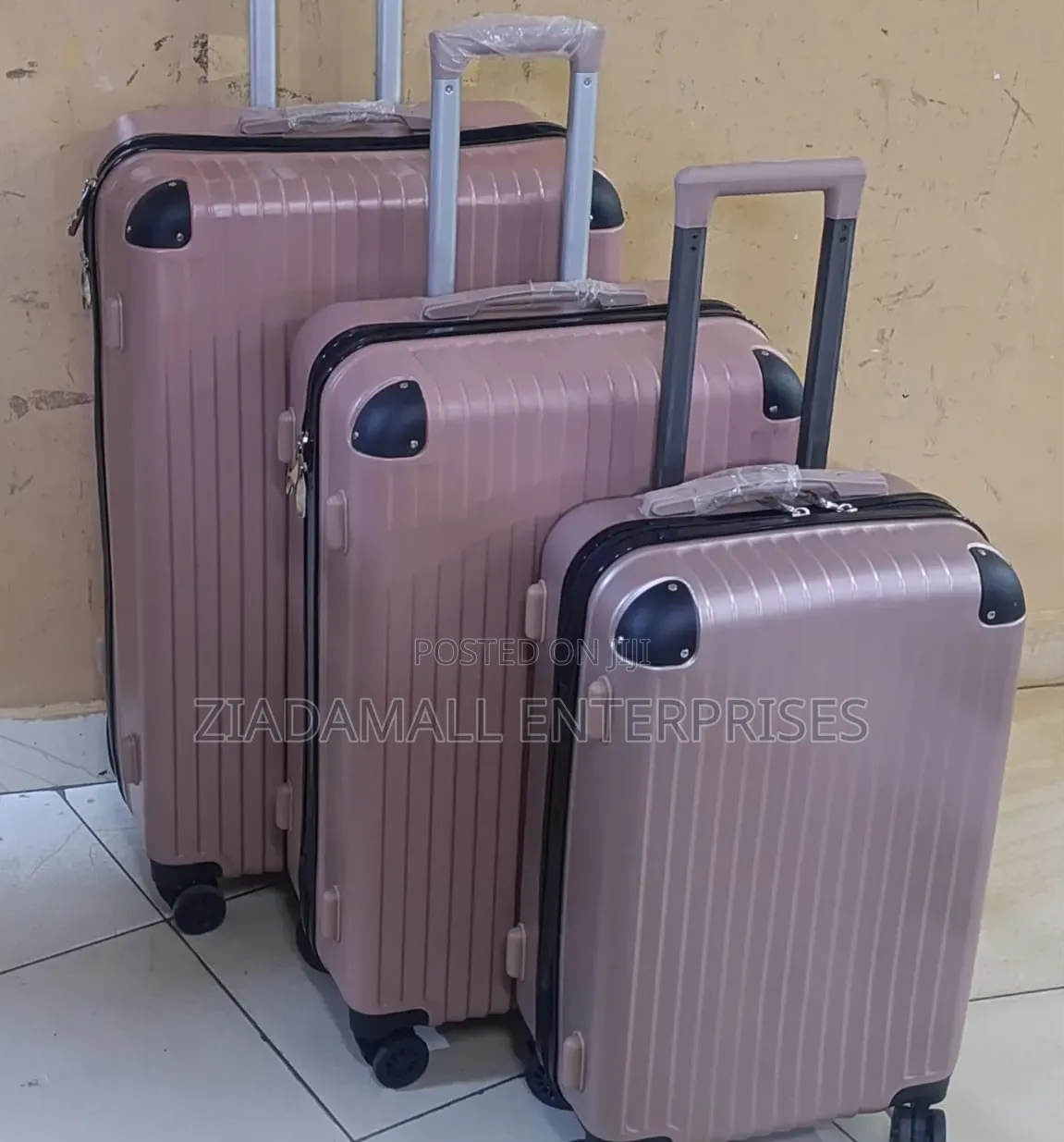 3 in 1 Luxurious Fibre Suitcase* {Quality Fiber Suitcase}