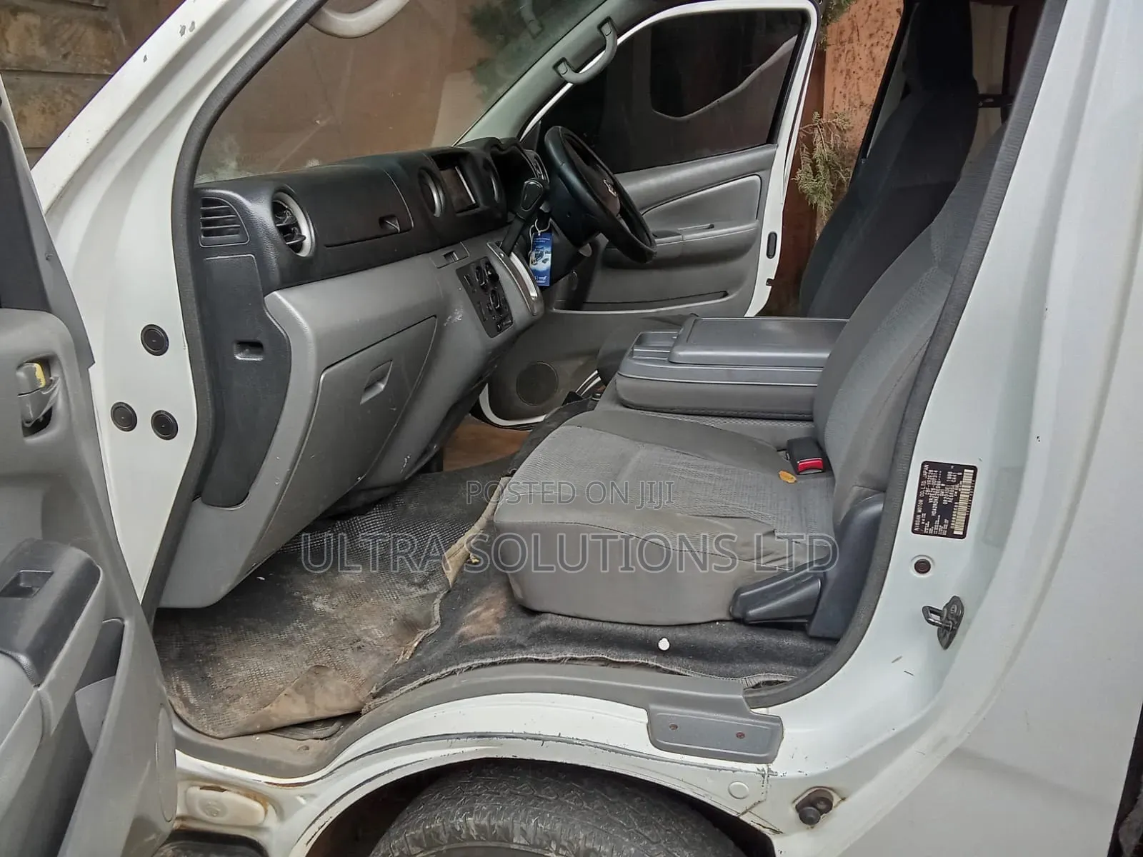 Nissan NV350 2014 White