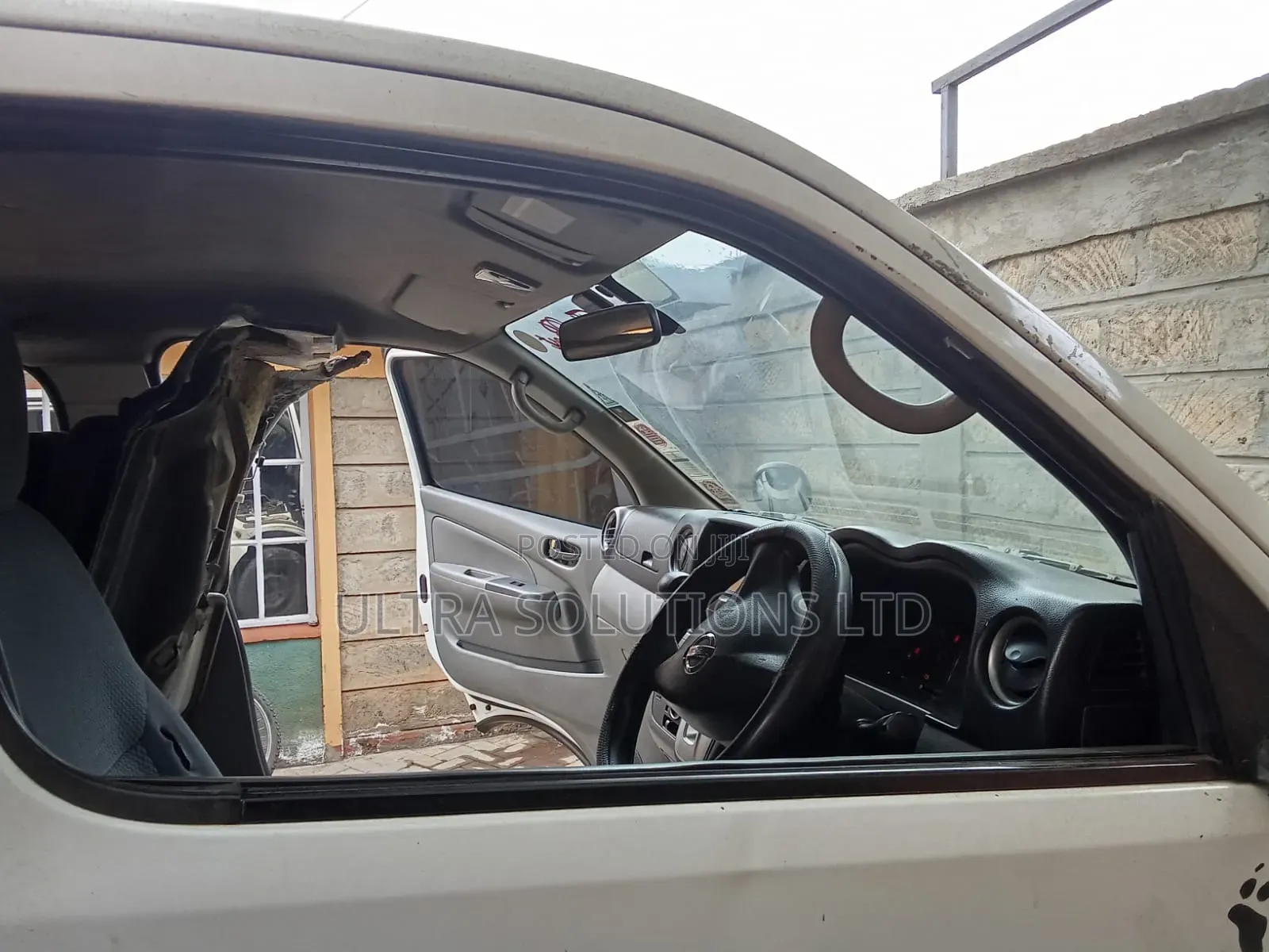 Nissan NV350 2014 White