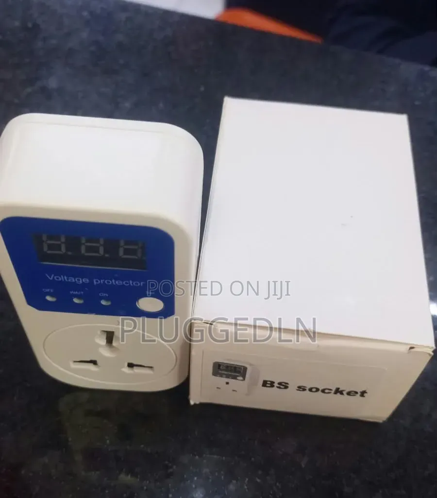 Digital Voltage Protector Socket