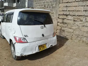 Toyota bB 2006 White