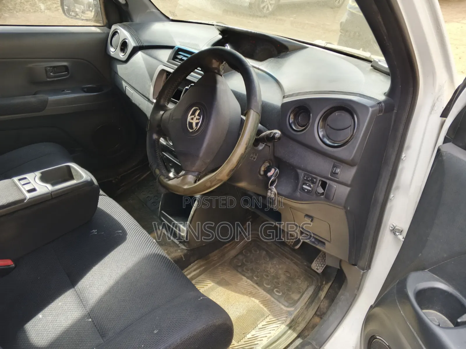 Toyota bB 2006 White