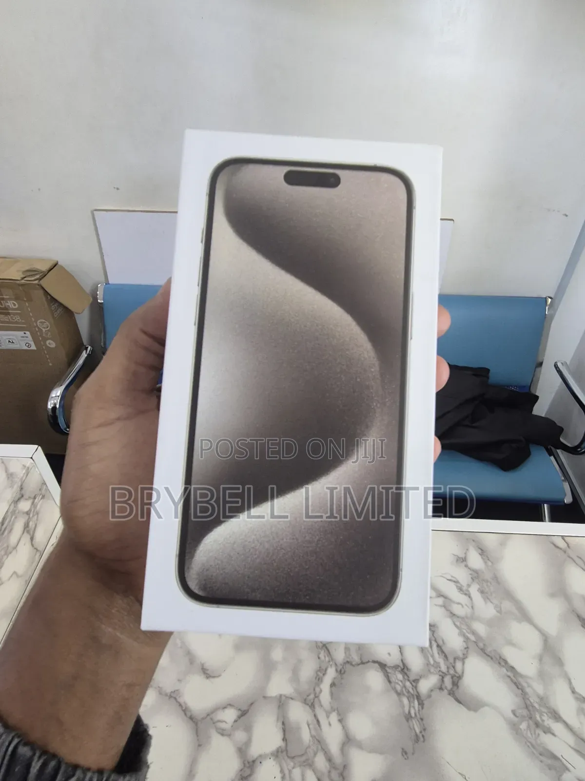 New Apple iPhone 15 Pro Max 256 GB Black