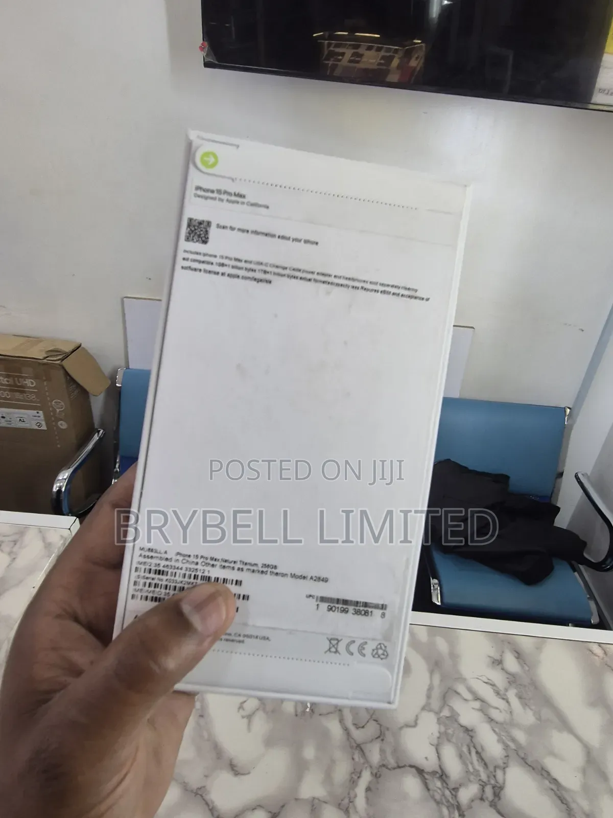 New Apple iPhone 15 Pro Max 256 GB Black