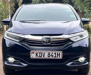 Honda Fit Shuttle 2018
