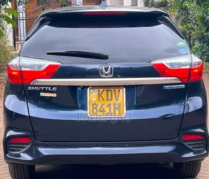 Honda Fit Shuttle 2018