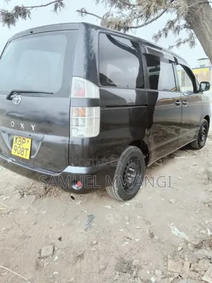 Toyota Voxy 2005 Black