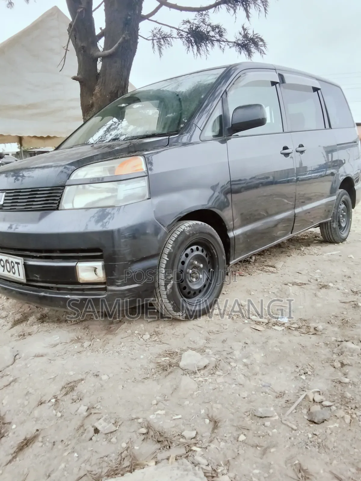 Toyota Voxy 2005 Black