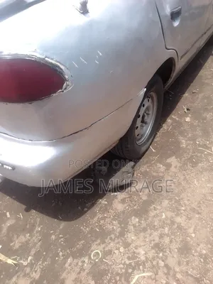 Nissan Carina 1998 Silver