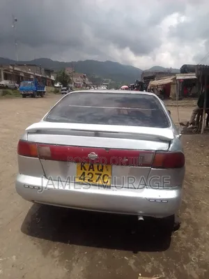 Nissan Carina 1998 Silver