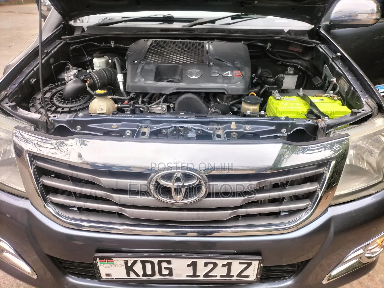 Toyota Hilux 2014 Gray