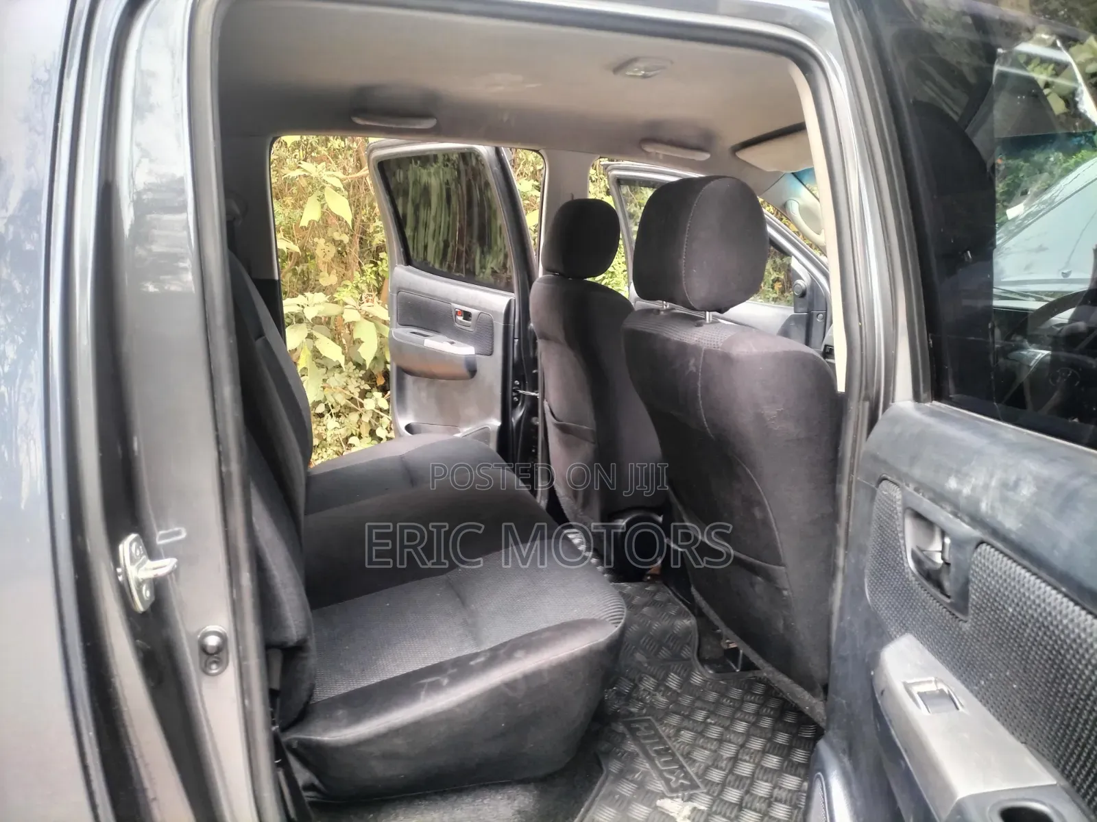 Toyota Hilux 2014 Gray