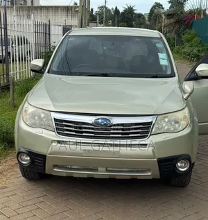 Subaru Forester 2010 Gold
