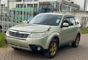 Subaru Forester 2010 Gold