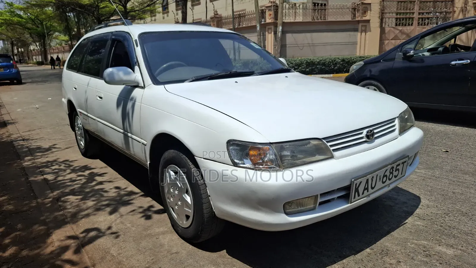Toyota Corolla G-Touring 2000 White